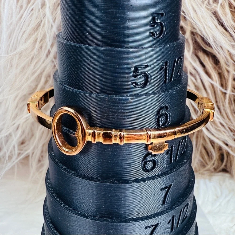 Vintage Coppertone Key Bangle Bracelet